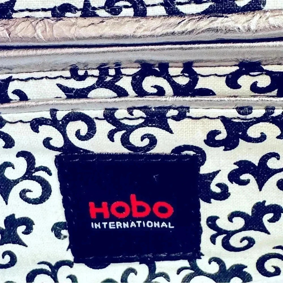 NWT Hobo International Katrina Metallic Pewter Clutch - Picture 8 of 9